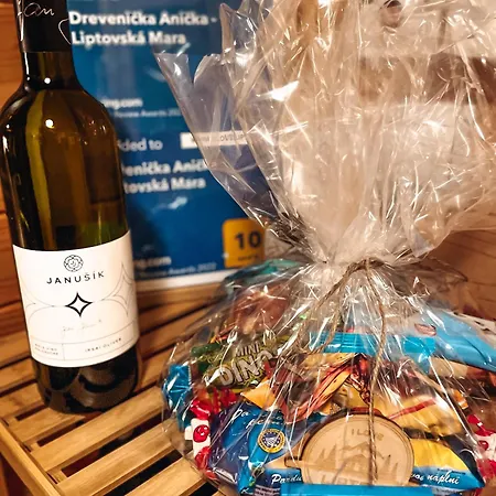 Drevenicka Anicka - Liptovska Mara 度假居 里托斯基挪威克