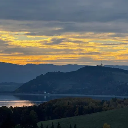 Drevenicka Anicka - Liptovska Mara بيت للعطل