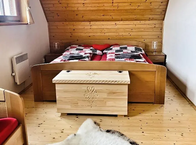 Drevenicka Anicka - Liptovska Mara